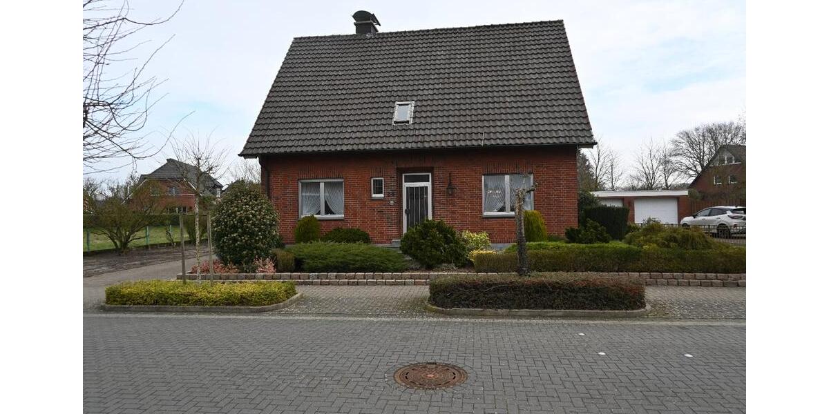Einfamilienhaus Borken - 9 Zimmer, 158 m&sup2;, 310.000&euro; | Angebot:26689204