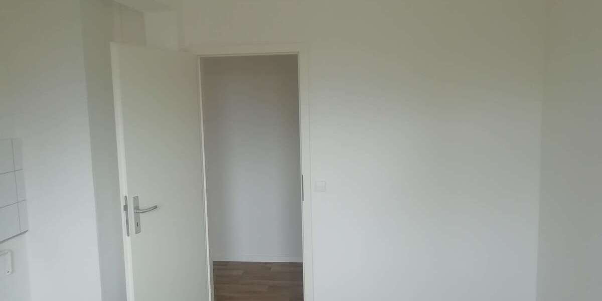 2 Zimmer Wohnung mit Einbauküche und Garage optional! - Hochparterre Galenbeck Sandhagen | Angebot:19552806