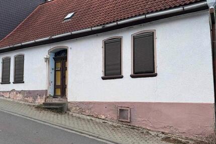 Haus Hettstedt - 5 Zimmer, 150 m&sup2;, 29.000&euro; | Angebot:25995304