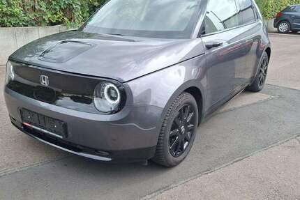 Honda e