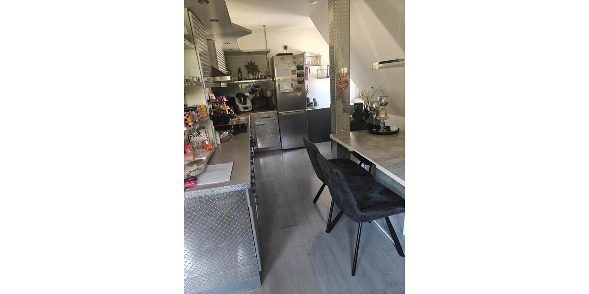 Dachgeschoßwohnung Kreuztal - 2.5 Zimmer, 68 m&sup2;, 139.000&euro; | Angebot:26266043