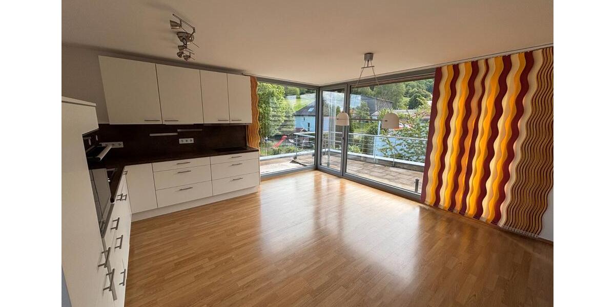 Dachgeschoßwohnung Hochdorf - 3.5 Zimmer, 95 m&sup2;, 1.100&euro; | Angebot:26649618