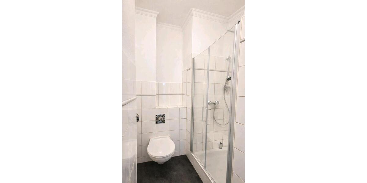 Hochparterre Neumünster - 4 Zimmer, 118 m&sup2;, 1.195&euro; | Angebot:26169851
