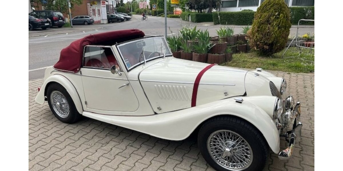 Morgan Plus 4 Landaulet 3 Pos.Verdeck Drophead Coupé 78.000 km 49.999 &euro; Hamburg 22339
