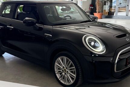 Mini Cooper SE 21.912 km 19.490 &euro; Landau a.d.Isar 94405
