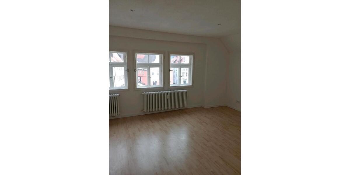 Dachgeschoßwohnung Wemding - 2 Zimmer, 78 m&sup2;, 630&euro; | Angebot:25881482