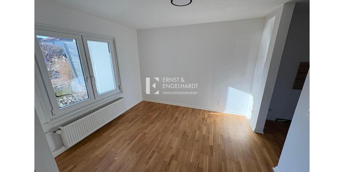 Reihenhaus Kitzingen - 5 Zimmer, 125 m&sup2;, 1.450&euro; | Angebot:25348853
