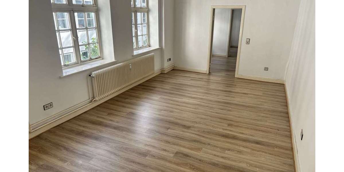 Etagenwohnung Lübeck Innenstadt - 3 Zimmer, 77 m&sup2;, 1.100&euro; | Angebot:27312157
