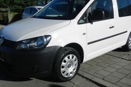 VW Caddy 193.000 km 4.400 &euro; Regensburg 93057