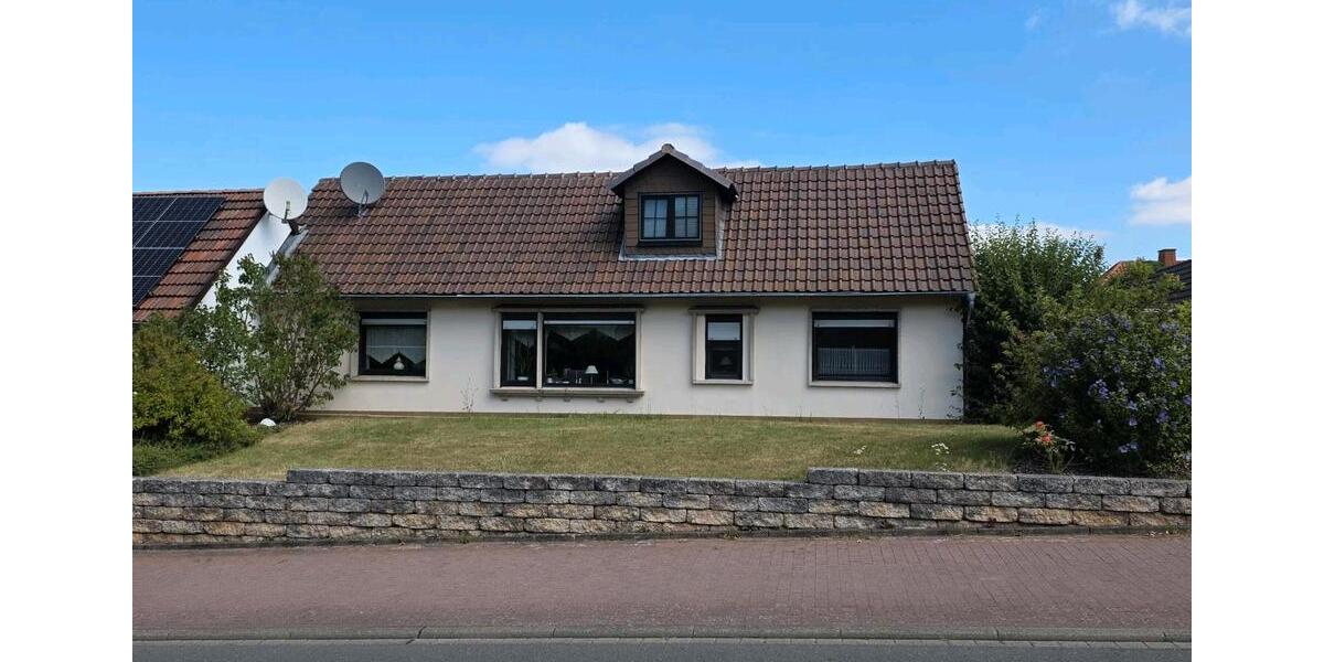 Einfamilienhaus Bad Arolsen - 5 Zimmer, 150 m&sup2;, 340.000&euro; | Angebot:27112574