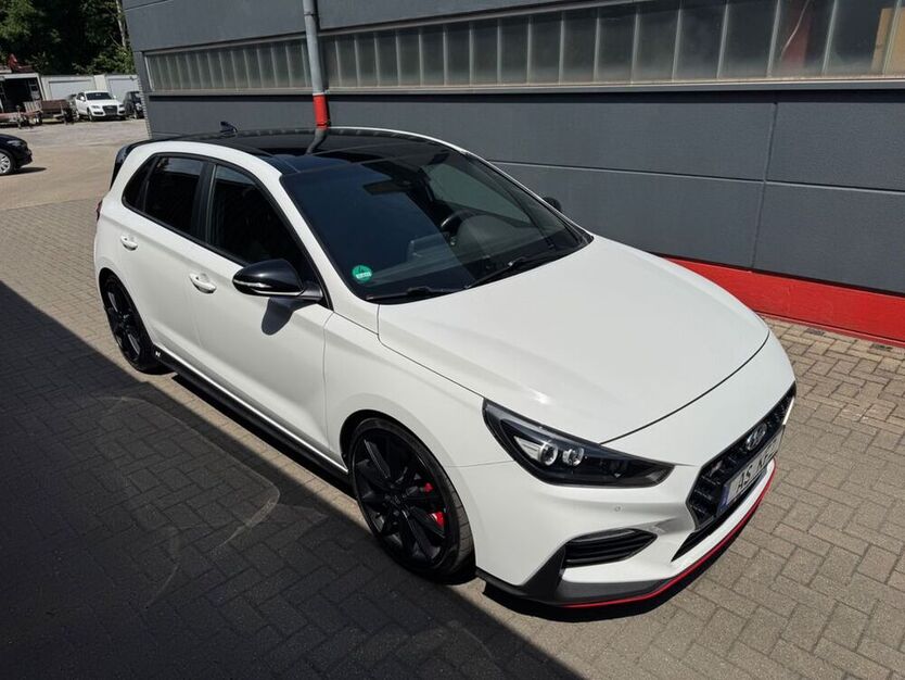i30