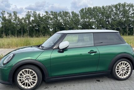 Mini Cooper C 8.437 km 28.499 &euro; Wedel 22880