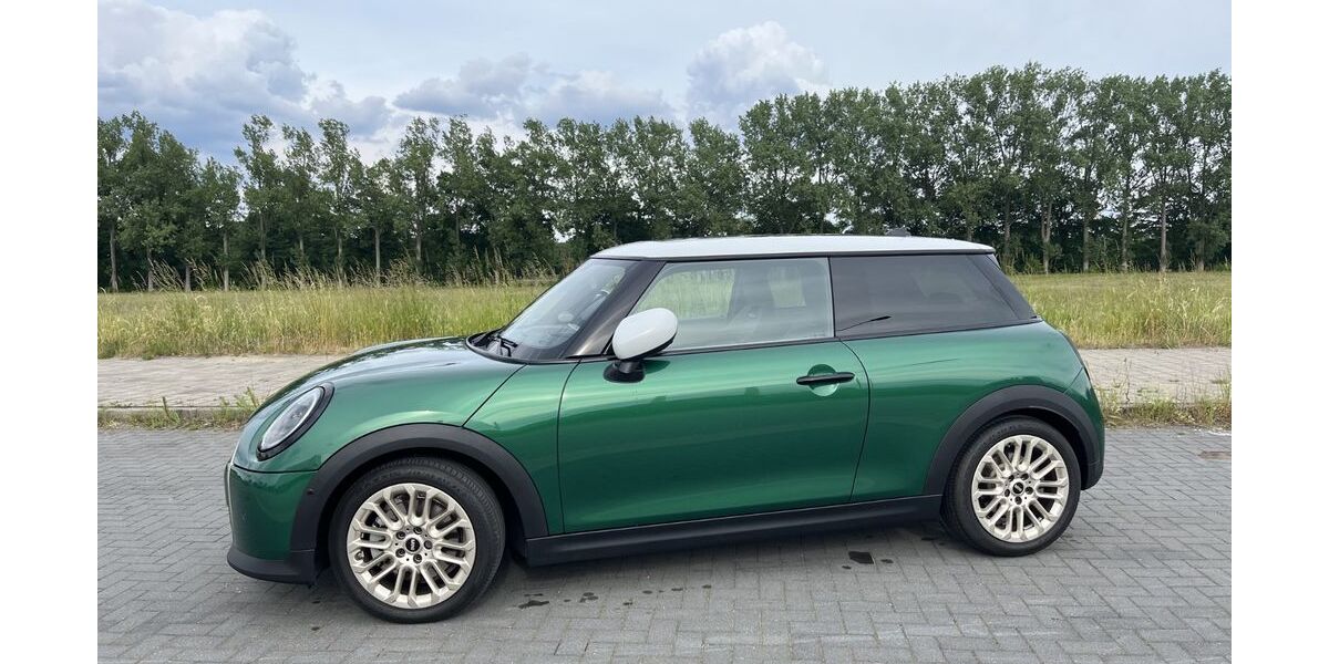 Mini Cooper C 8.437 km 28.499 &euro; Wedel 22880