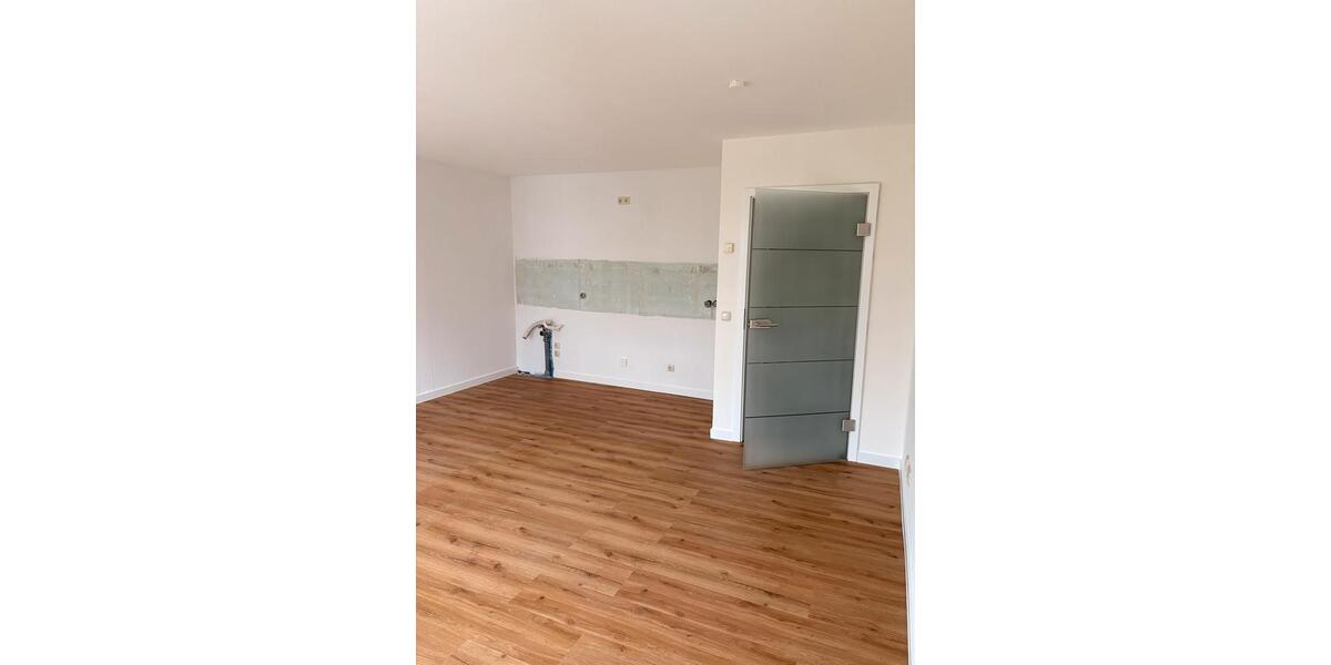 Etagenwohnung Frankenberg (Sachsen) - 2 Zimmer, 52 m&sup2;, 320&euro; | Angebot:25830284