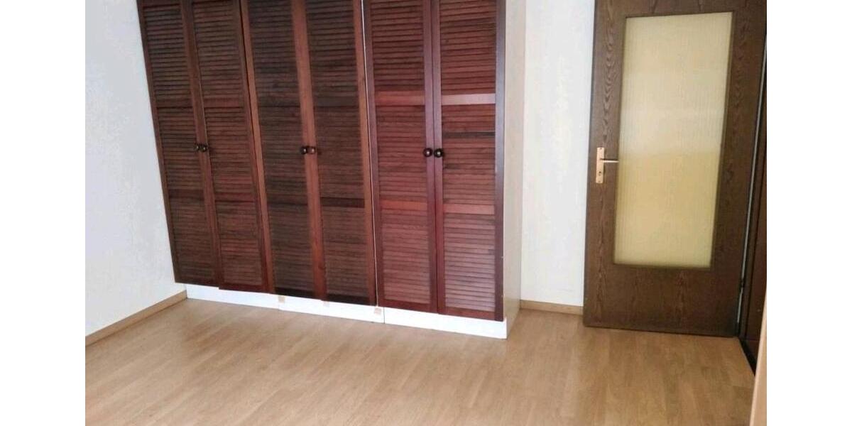 Erdgeschoßwohnung Mönchengladbach Nord - 3 Zimmer, 115 m&sup2;, 830&euro; | Angebot:26035754