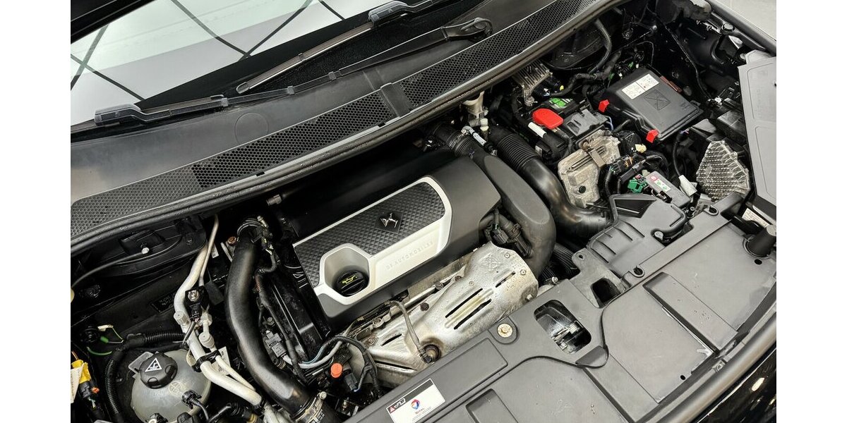 DS Automobiles DS7 Crossback 300 4x4 Performance Line 1.Hand 133.100 km 17.980 &euro; Lich 35423