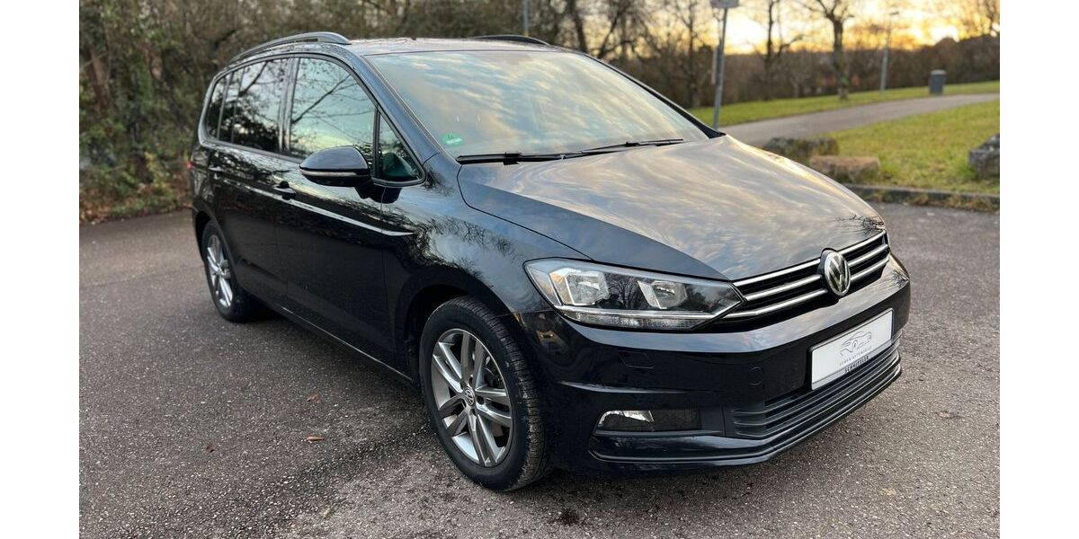 VW Touran 99.245 km 18.499 &euro; Stuttgart 70469