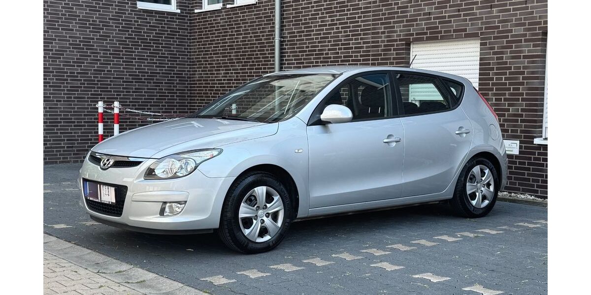 Hyundai i30 23.500 km 8.999 &euro; Laatzen 30880