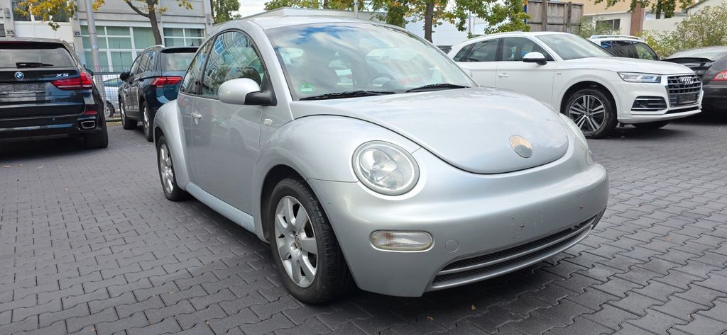 VW Beetle 119.885 km 2.999 € Berlin 13581