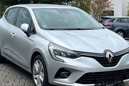 Renault Clio 58.911 km 12.111 &euro; Arnsberg 59757