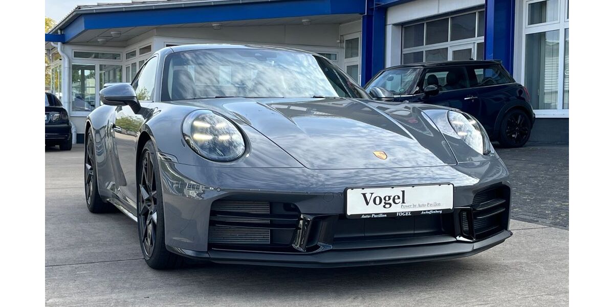 Porsche 992 2.280 km 136.900 &euro; Aschaffenburg 63743