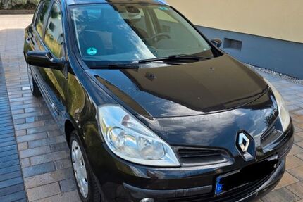 Renault Clio 178.000 km 2.400 &euro; Weingarten 76356