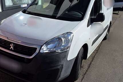 Peugeot Partner 147.000 km 7.700 &euro; Renningen 71272
