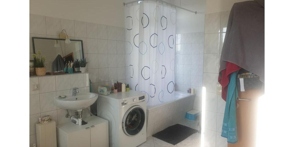 Etagenwohnung Genthin - 2 Zimmer, 80 m&sup2;, 398&euro; | Angebot:25959299