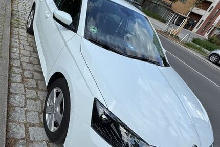 Skoda Fabia 105.500 km 8.900 &euro; Berlin 13051