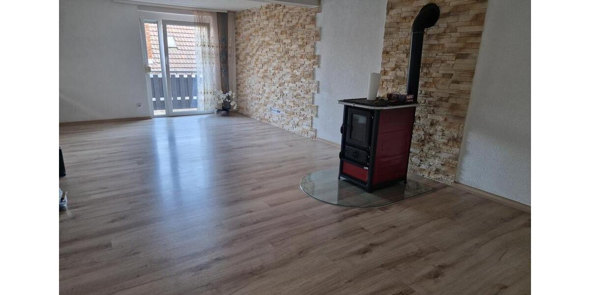 Doppelhaushälfte Brackenheim - 4 Zimmer, 148 m&sup2;, 330.000&euro; | Angebot:27110629