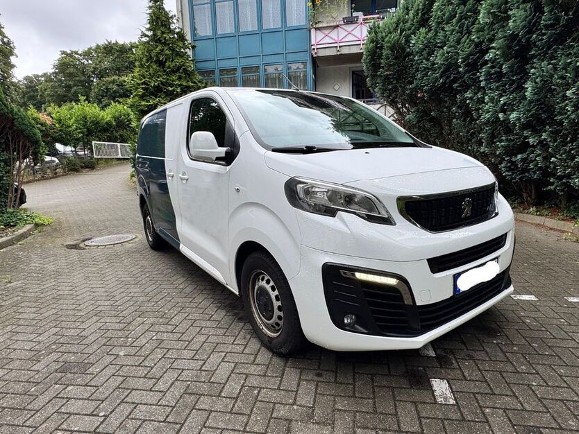 Peugeot Expert 146.414 km 8.975 € Hamburg 21075