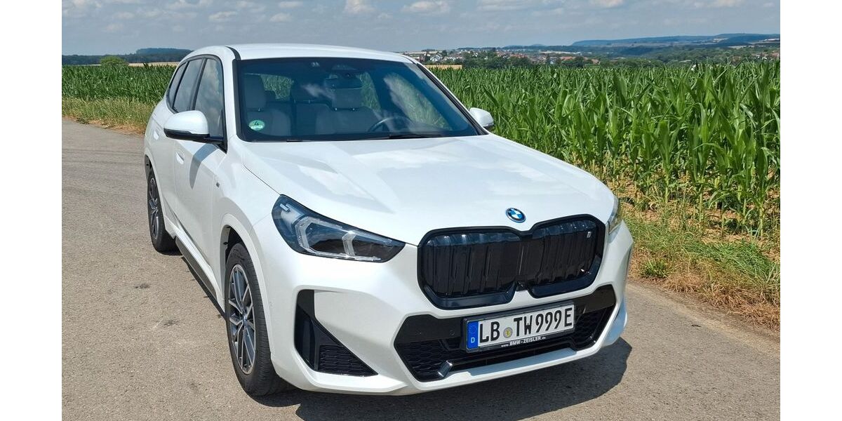 BMW iX1 11.500 km 41.200 &euro; Affalterbach 71563