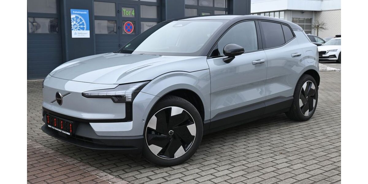 Volvo EX30 15.750 km 38.490 &euro; Jüterbog 14913