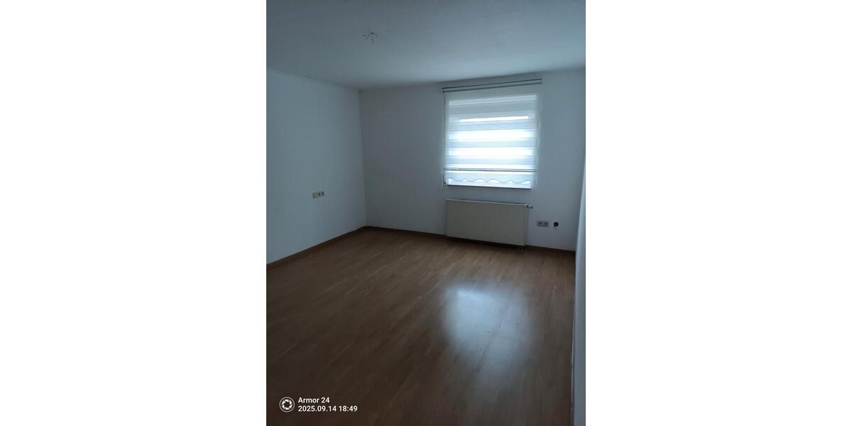 Etagenwohnung Baunatal - 4 Zimmer, 126 m&sup2;, 1.250&euro; | Angebot:26326802