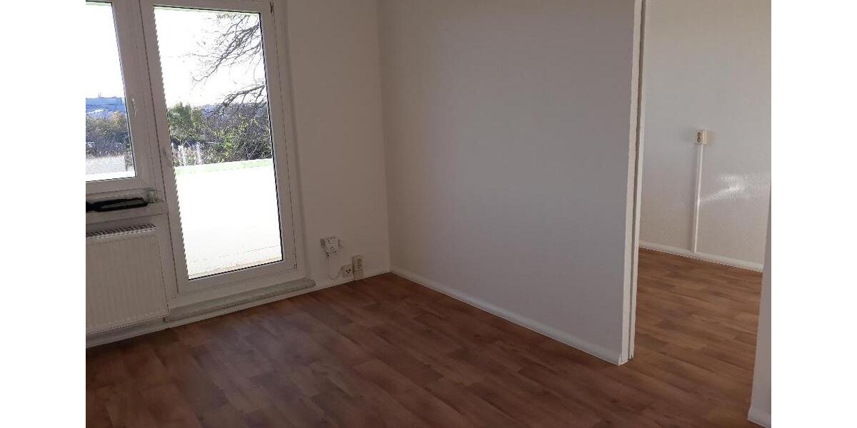 Etagenwohnung Bernburg (Saale) - 2 Zimmer, 57 m&sup2;, 313&euro; | Angebot:26056021