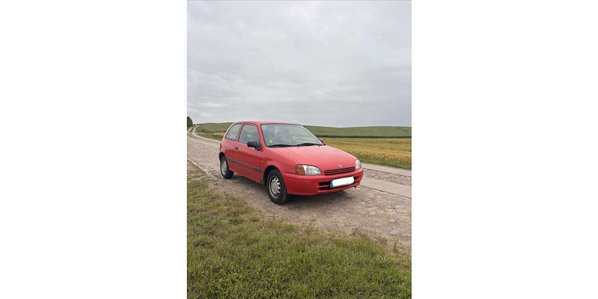 Toyota Starlet 132.000 km 2.200 &euro; teterow 17166