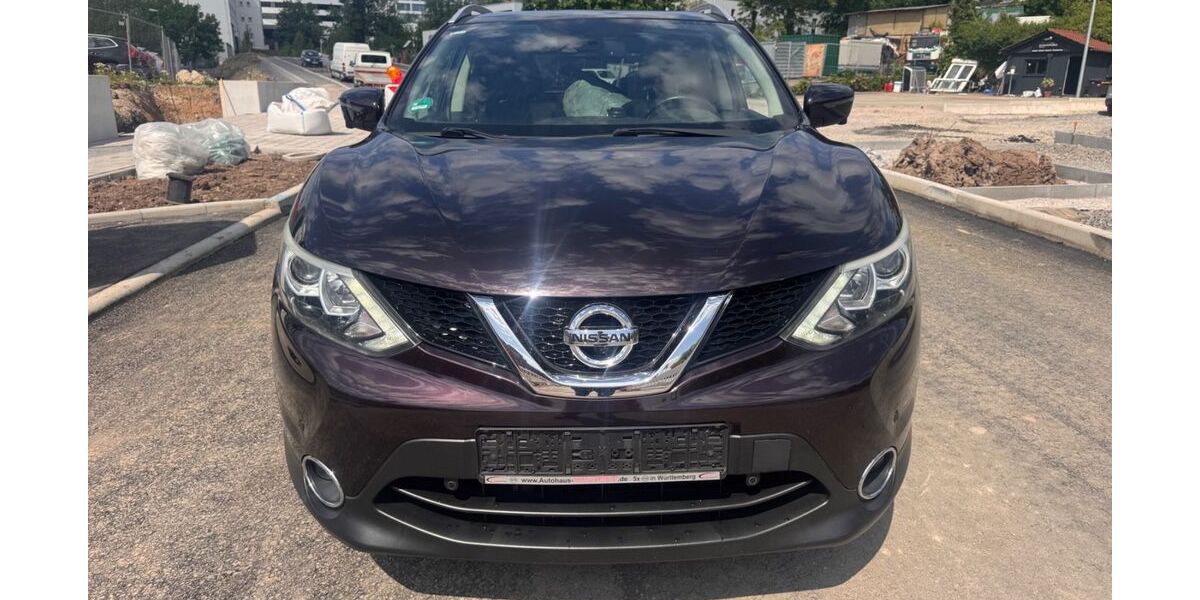 Nissan Qashqai 93.000 km 10.499 &euro; Stuttgart 70376