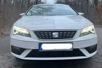 Seat Leon 60.500 km 15.100 € München 82152