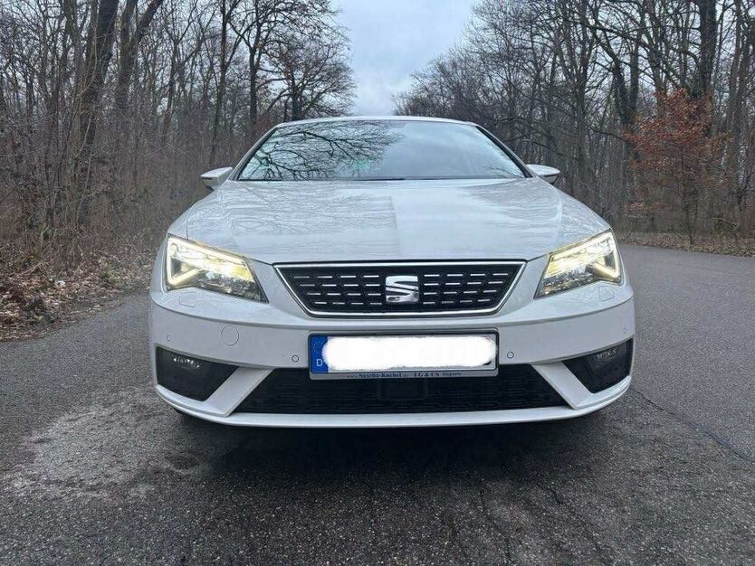 Seat Leon 60.500 km 15.100 € München 82152