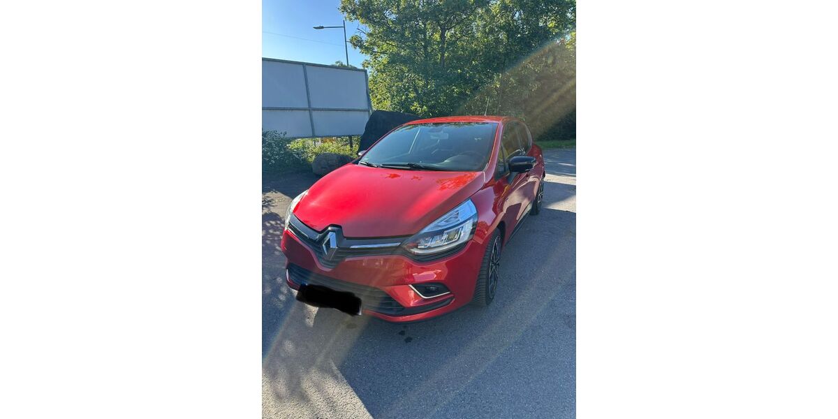 Renault Clio 134.000 km 6.300 &euro; Much 53804