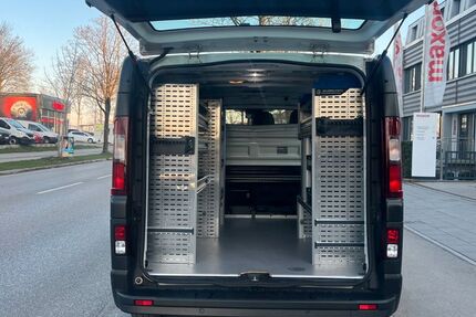 Renault Trafic 68.500 km 20.850 &euro; München 81825