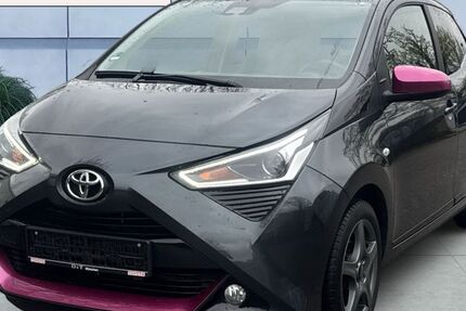 Toyota Aygo (X) 30.302 km 12.490 &euro; Freising 85356