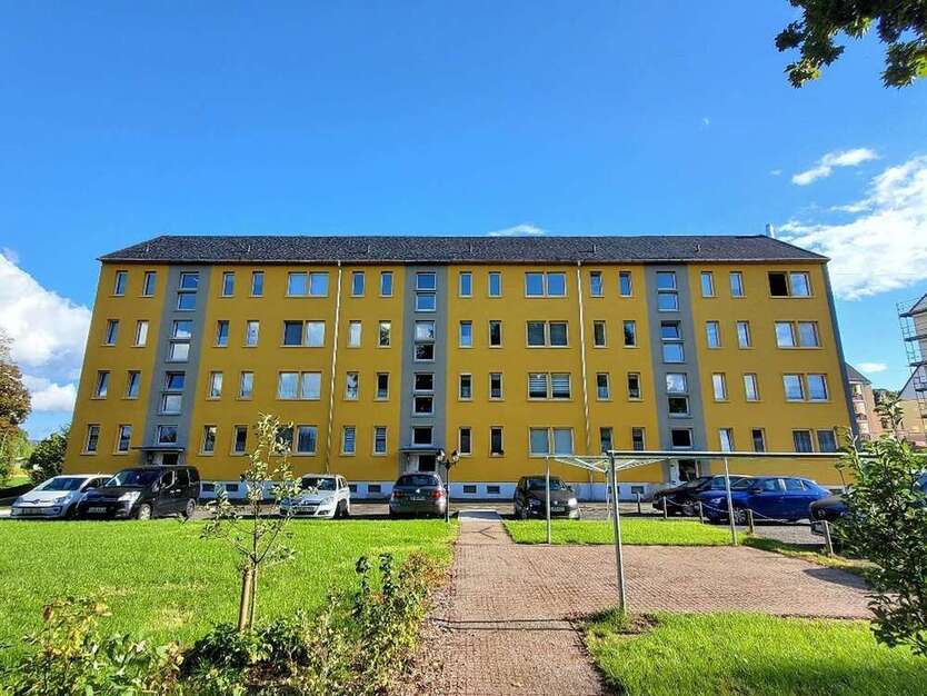 Wohnung zum Mieten in Lengenfeld 320 € 49.2 m²