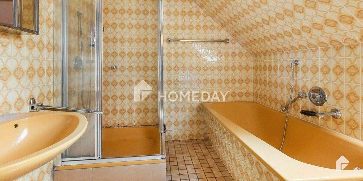 Mehrfamilienhaus, Wohnhaus Leopoldshöhe Bechterdissen - 7 Zimmer, 200 m&sup2;, 399.000&euro; | Angebot:25289468