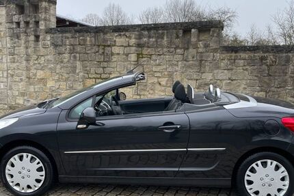 Peugeot 207 98.000 km 4.999 € Estenfeld 97230