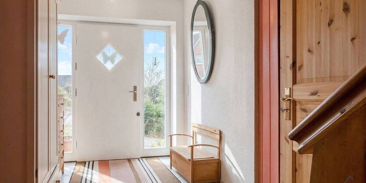 Mehrfamilienhaus, Wohnhaus Flensburg Weiche - 6 Zimmer, 255 m&sup2;, 399.000&euro; | Angebot:26202153