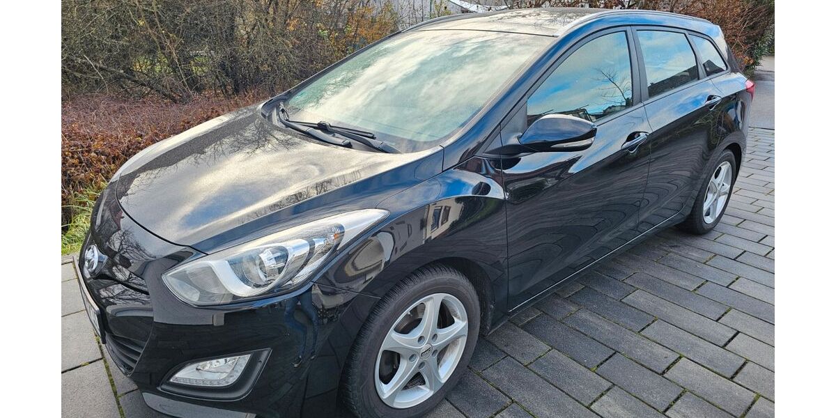 Hyundai i30 153.000 km 6.600 &euro; Nürtingen 72622