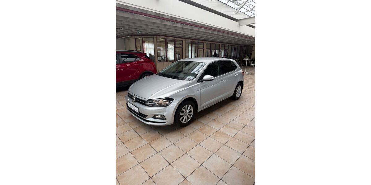 VW Polo 123.000 km 9.299 &euro; Hameln 31785