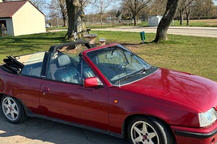 Opel Kadett 245.000 km 3.900 &euro; Waldenbuch 71112