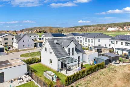 Haus zum Kaufen in Schwandorf 549.000 € 105 m²